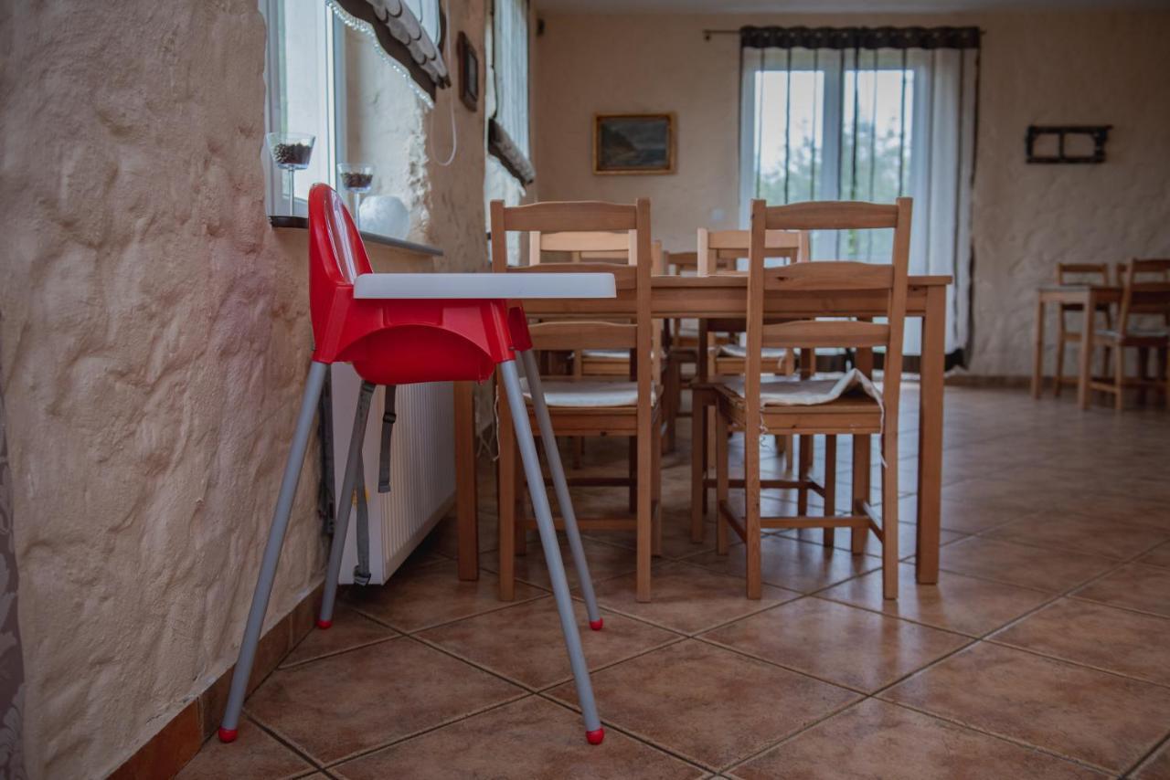 Dworek Debina - Idealny Dla Rodzin I Przyjaciol - Wspolna Sala Do Biesiadowania , Plaza Przyjazna Psom Esterno foto